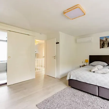 Viphouse Valkenburg *