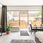 Viphouse Valkenburg 4*