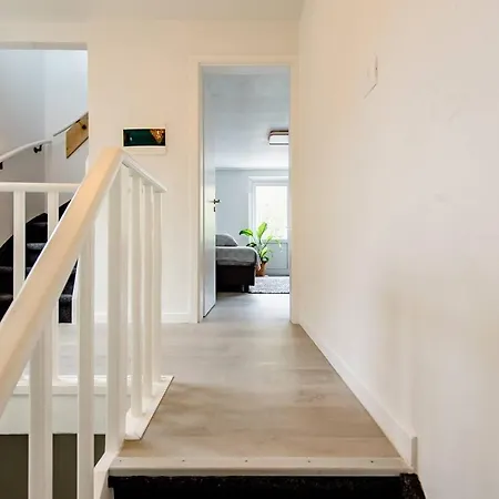 Viphouse Valkenburg Bed and Breakfast 4*