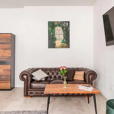 Viphouse Valkenburg Отель типа 